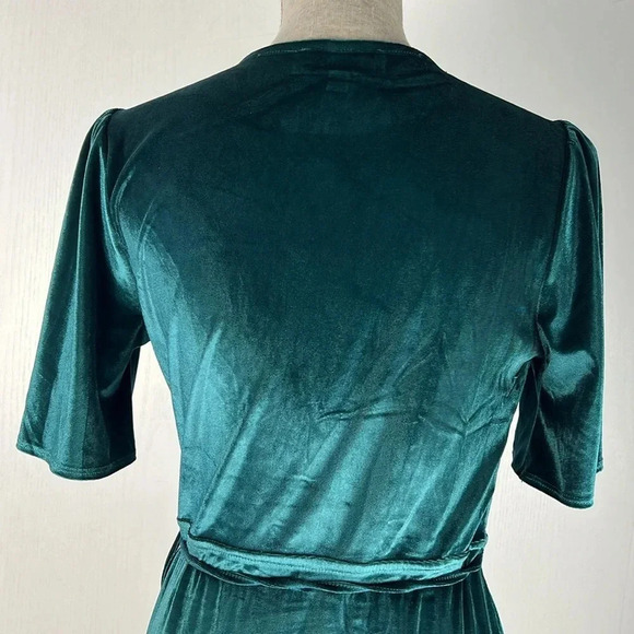 Lulus Amour Teal Green Luxe Stretch Velvet High-Low Wrap Dress V-Neck Size M - Picture 9 of 15